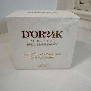 D'OR24K Multi-Vitamin Recovery 24H Moisturizer - Gold and White